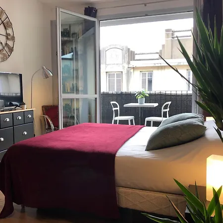 Avec Balcon & Parking Gratuit - Gare *