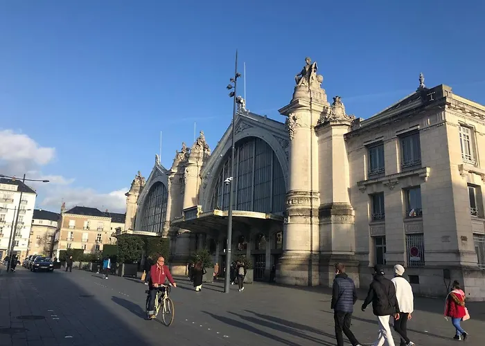 Avec Balcon & Parking Gratuit - Gare Lägenhet