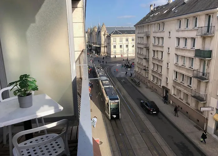 Avec Balcon & Parking Gratuit - Gare Lägenhet