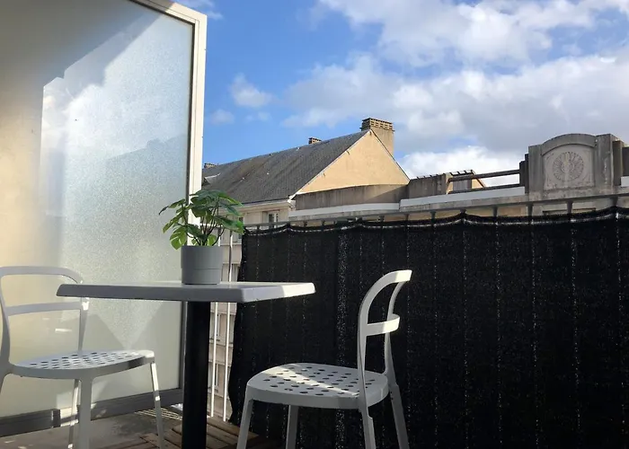 Avec Balcon & Parking Gratuit - Gare アパート *